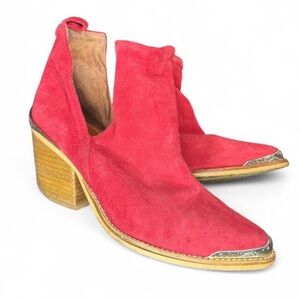 Jeffrey Campbell Cromwell Red Suede Western Booties – Size 6